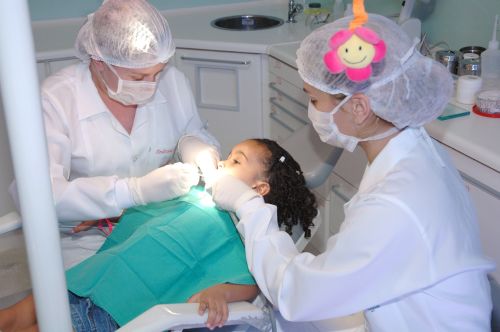 Odontologia Neonatal e Odontologia para Bebês  