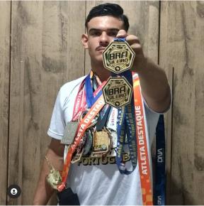 Lutador de Jiu-Jitsu conquistou mais de 150 medalhas em dez anos