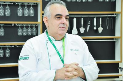 Frente a Frente: Chef Ulisses dias de Souza (coordenador do curso de Gastronomia)