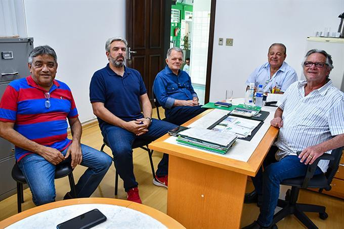 Notícia: Deputado Mauro Bragato visita a Unoeste