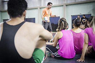 Centro Esportivo no campus II possui três quadras poliesportivas interligadas, minipista de atletismo, piscina coberta e aquecida, laboratórios, salas de aula, de lutas, dança e recreação