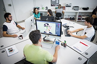 A Agência Facopp é um laboratório de estágio, que é supervisionado por professores de Publicidade. O objetivo é que o aluno tenha uma vivência aprofundada do que tem no mercado