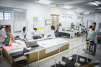 Clínica Escola de Fisioterapia: neurologia adulta – atendimento a pacientes com disfunções neurológicas: lesões de sistema nervoso central e periférico.