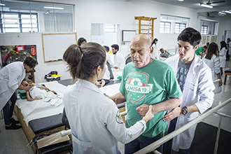 Clínica Escola de Fisioterapia: neurologia adulta – atendimento a pacientes com disfunções neurológicas: lesões de sistema nervoso central e periférico.