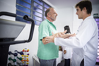 Clínica Escola de Fisioterapia: ortopedia/traumatologia/reumatologia – atendimento em pós-operatório, processos reumáticos e pós-traumas