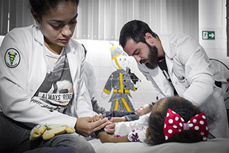 Clínica Escola de Fisioterapia: pediatria – atendimento a crianças com distúrbios neurológicos e psicomotores.