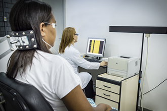 Laboratório de Diagnóstico Avançado da Audição e do Equilíbrio: possui equipamentos para exames diferenciados, como o Vectoeletronistagmografia; Potencial Evocado Auditivo de Tronco Encefálico; e as Emissões Otoacústicas