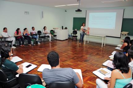 Estudantes deixam descanso de lado e fazem cursos de férias