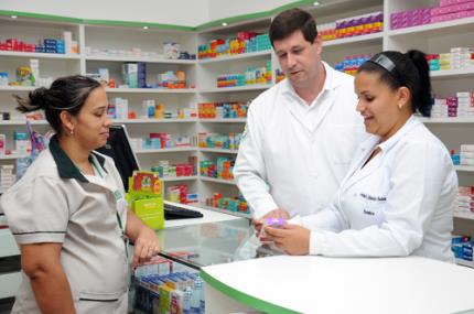 Farmácia tem ambientes modernos para prática acadêmica