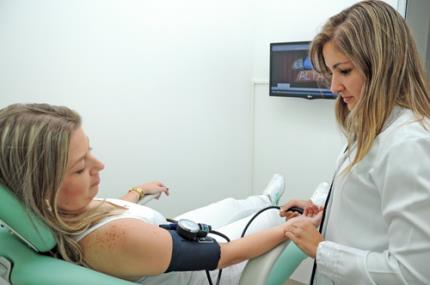 Farmácia tem ambientes modernos para prática acadêmica