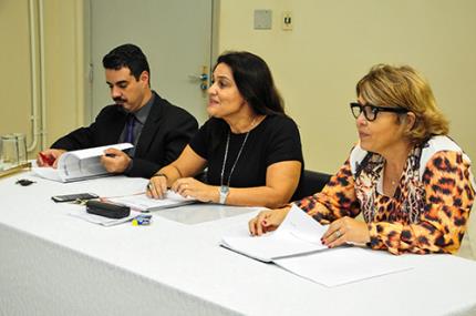 Pesquisadora enaltece estudo sobre bactérias em "olho seco"