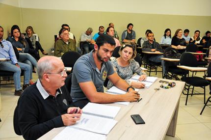 Estudo avalia fabricação de tijolos com uso de recicláveis