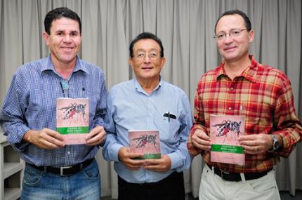 Professor tem proposta para eliminar Aedes aegypti do país