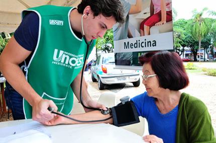 Ligas de Medicina promovem ações de aproximação à comunidade