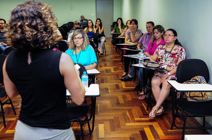 Estudos científicos na Suíça são compartilhados na Unoeste