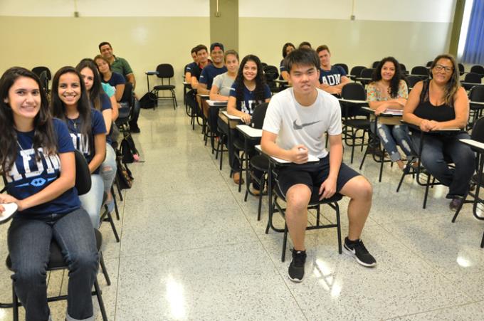 Curso de administração recebe aluno japonês, durante 1 ano