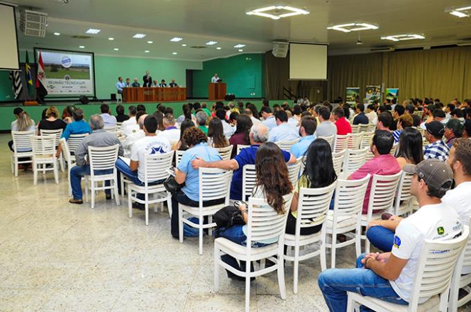 Reunião técnica trouxe profissionais com diversas explanações sobre os sistemas integrados