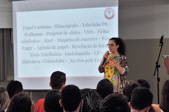 Mercado de comunicação necessita de profissionais híbridos