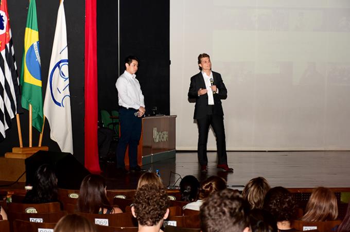 Heitor Consenza e André Kimura ministraram a palestra de abertura do evento