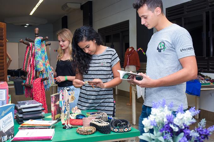 Bazar Sustentável: “Velhas manias não abrem novas portas”