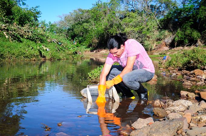 Projeto avalia qualidade da água de córregos e balneário