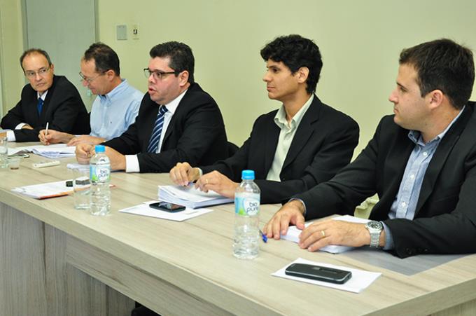 Banca avaliadora: Grassi Filho, Creste, Santos (Carlos), Santos (Diego) e Catuchi