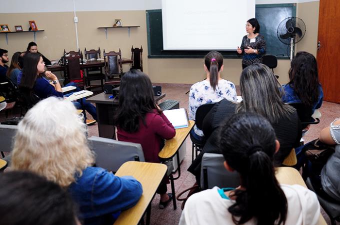 Psicologia desenvolve projetos voltados a menores acolhidos