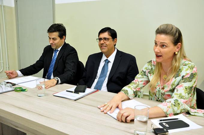 Banca examinadora: doutores Motta, Souza Reis e Andréia