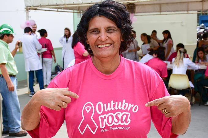 “Eu venci o câncer de mama”, Maria é funcionária da Unoeste há 34 anos e participou da ação