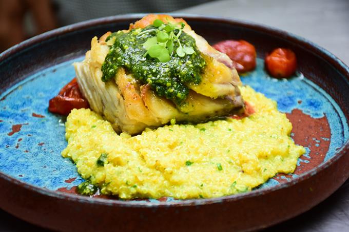 Bacalhau ao pesto com risoto de quinoa foi um dos pratos elaborados pelos estudantes