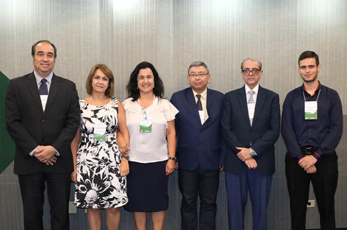 Aizenaque Grimaldi de Carvalho, Ederli Marinalva de Azevedo, Rita Higa, João Roberto Oba, Luiz Frederico Hoppe e Renan dos Santos