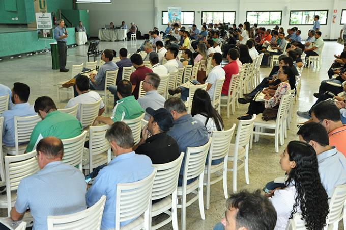 Simpósio mobiliza importante setor do agronegócio no Brasil