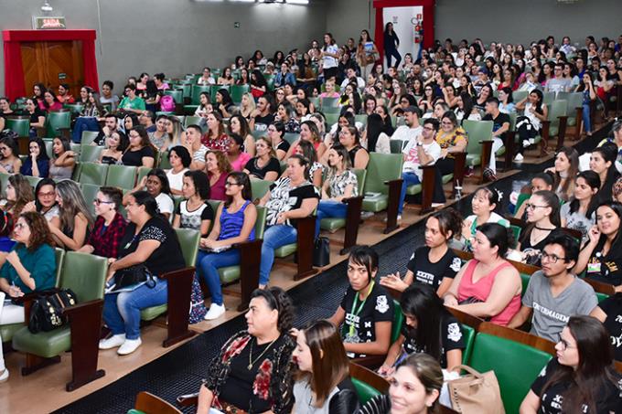 Teatro César Cava sediou abertura das Semanas de Enfermagem do Coren-SP e da Unoeste