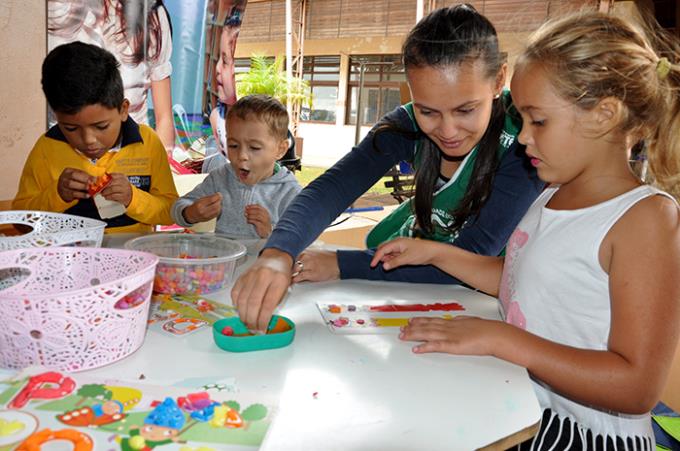Ateliê play mais, recreação para as crianças