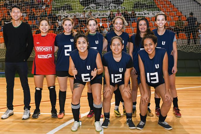 Faculdade Sogipa - @mundo_do_futsal entre e vote, pois cada voto é um gol!  Time de Futsal Feminino FacSogipa 👏👏👏