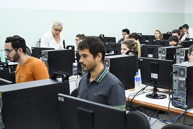 Avaliação foi aplicada aos estudantes do 3º e 5º anos da Medicina