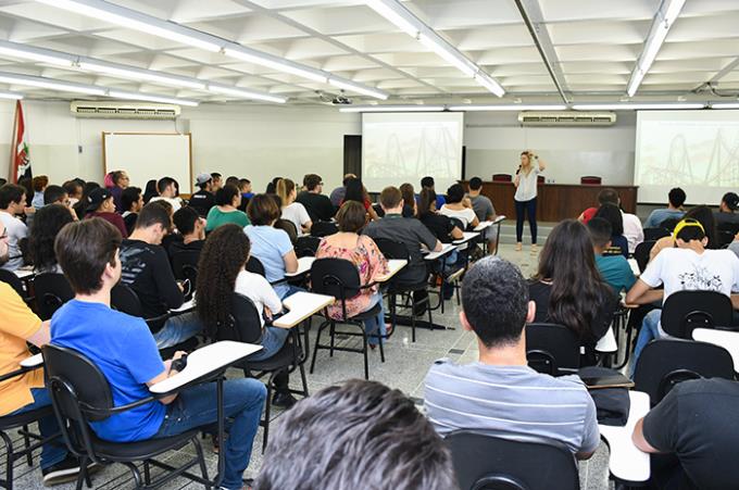 Atrelado ao tema central do Enepe, o assunto da palestra abordou a atitude empreendedora: “Carreiras: criar e inovar”