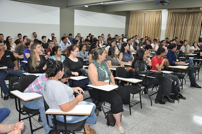 Participantes da palestra sobre ensino, pesquisa e extensão na Flórida