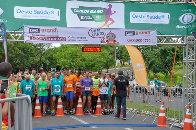 Corrida Band Paulista envolve 300 competidores em Prudente