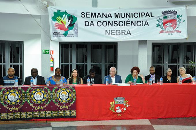 Santos, Brito, Fátima, Maria Helena Mirante, Davi, Perrone, Alba, Silva, Elza e Maria Helena Silvestre