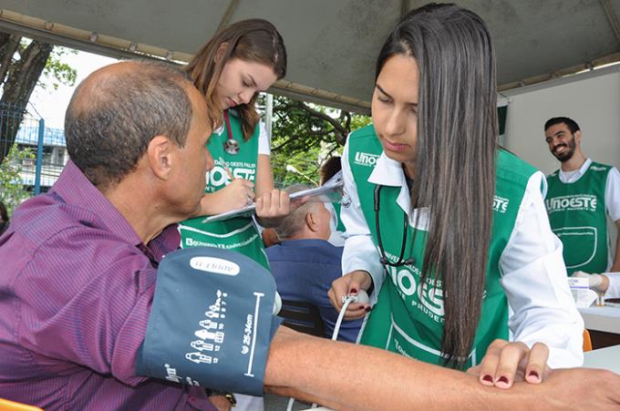 População recebe serviços em datas sobre saúde e câncer