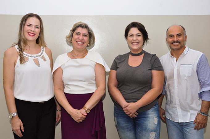 Juliene com sua orientadora Dra. Alba e os avaliadores Dra. Maira e Dr. Ivan Júnior