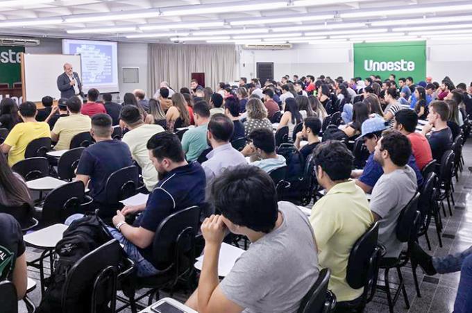 Engenharias discutem os primeiros passos pós-formatura