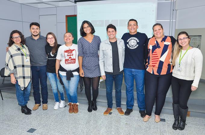 Adiane, João Pedro, Lorena, Fabiola, Juliana, Gustavo, Jhonatan, Jaqueline e Muryel