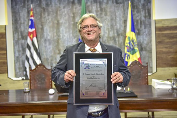 Diretor geral é homenageado com título de Cidadão Jauense