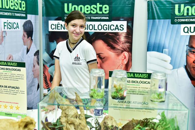 Visitantes da Feira de Profissões elogiam acolhida e espaços