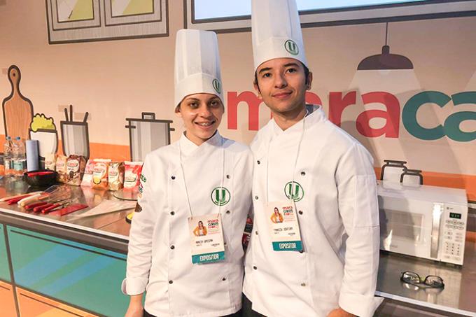 Experiências: “Maria Júlia e Noah aproveitam as oportunidades do curso para ações fora da sala de aula como o Mara Cakes