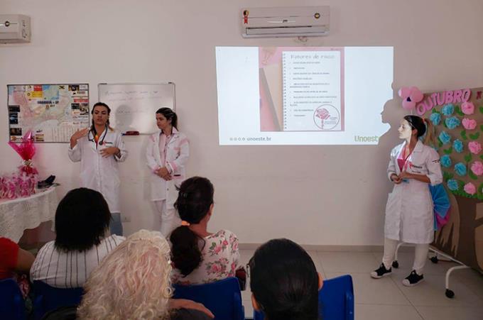 Dia de beleza anima mulheres de Usafa no Guarujá