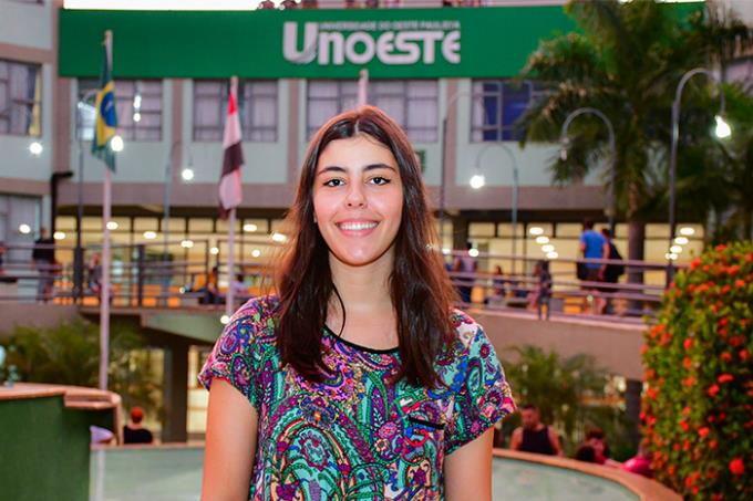 Camila Brito, aluna da Psicologia e 1ª colocada para estágio, destaca que o conhecimento obtido na graduação foi fundamental para a aprovação