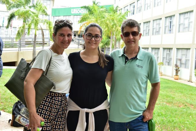 Thaís Oliveira, 27, veio com um casal de amigos: já é enfermeira e busca a aprovação em Medicina; é de Campo Grande (MS)
